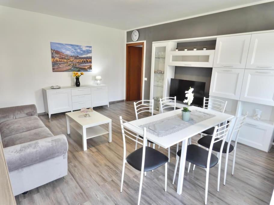 Appartement Welcome House Desenzano Center à Desenzano del Garda Extérieur photo