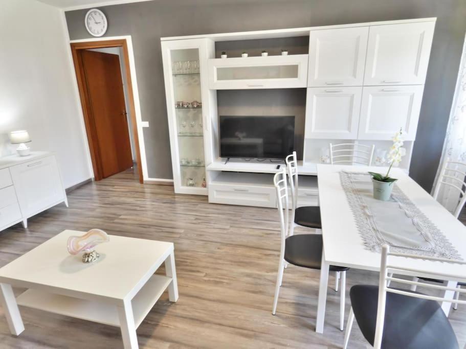 Appartement Welcome House Desenzano Center à Desenzano del Garda Extérieur photo